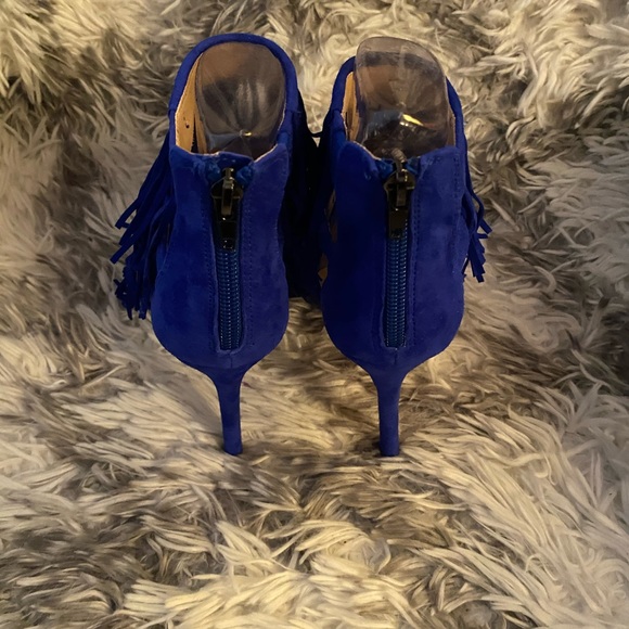 - Steve Madden Fringed Suede Heels - Picture 3 of 5